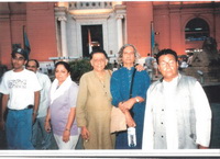 photo_with_others