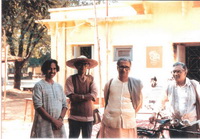 photo_with_others